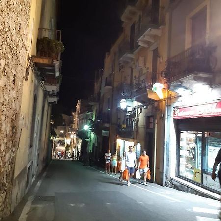 Centrale Appartamento Taormina Bagian luar foto