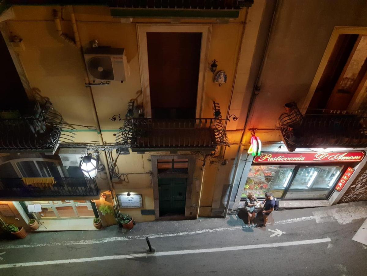 Centrale Appartamento Taormina Bagian luar foto