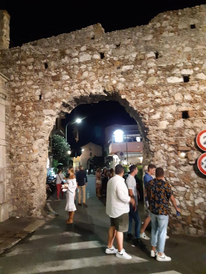 Centrale Appartamento Taormina Bagian luar foto